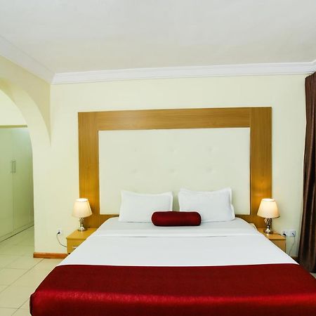 Chateux De Atlantique Hotel Aliayabiagba ภายนอก รูปภาพ