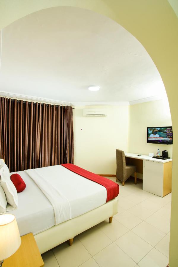 Chateux De Atlantique Hotel Aliayabiagba ภายนอก รูปภาพ
