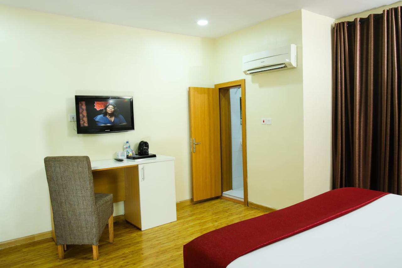 Chateux De Atlantique Hotel Aliayabiagba ภายนอก รูปภาพ