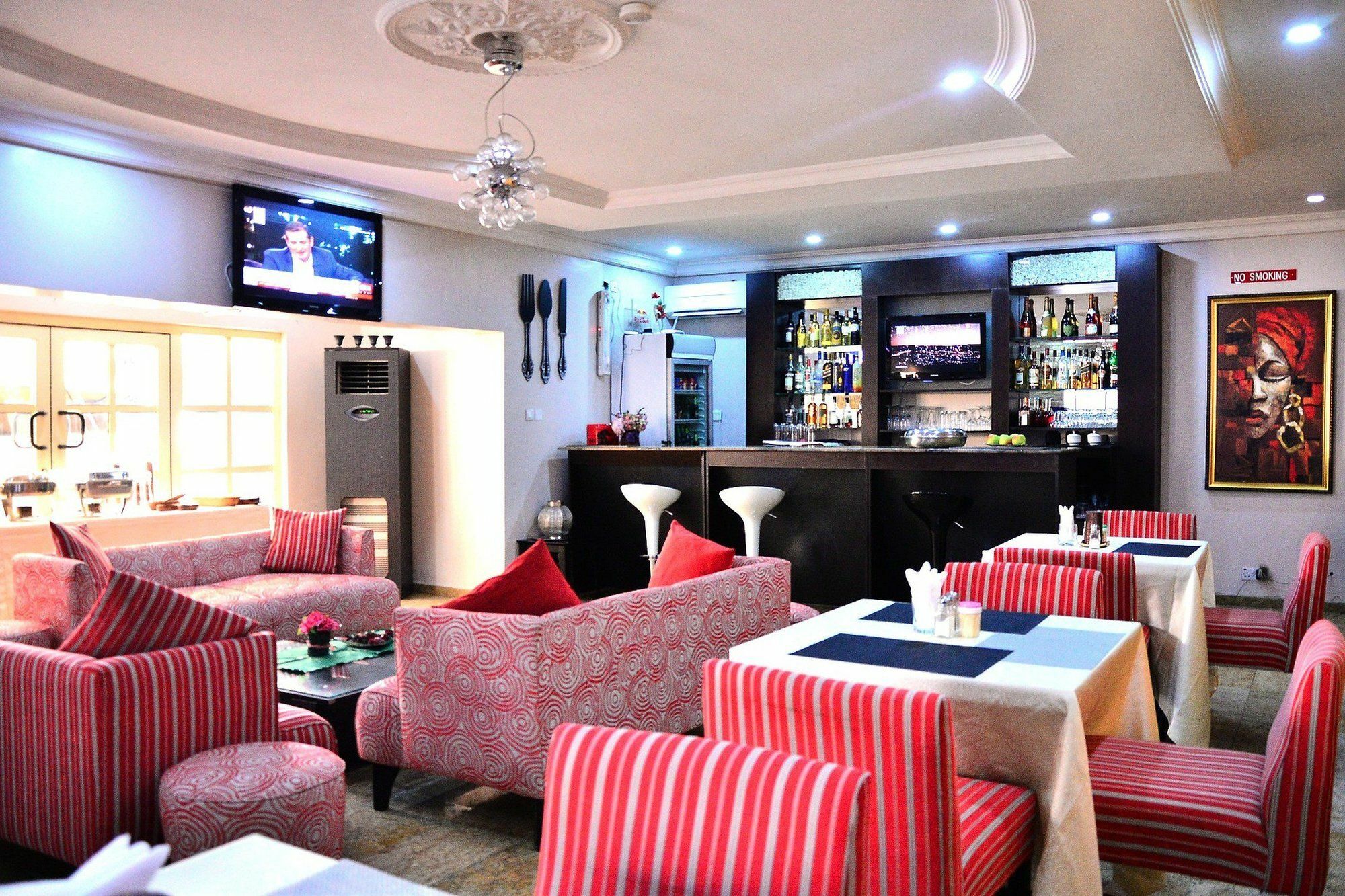 Chateux De Atlantique Hotel Aliayabiagba ภายนอก รูปภาพ